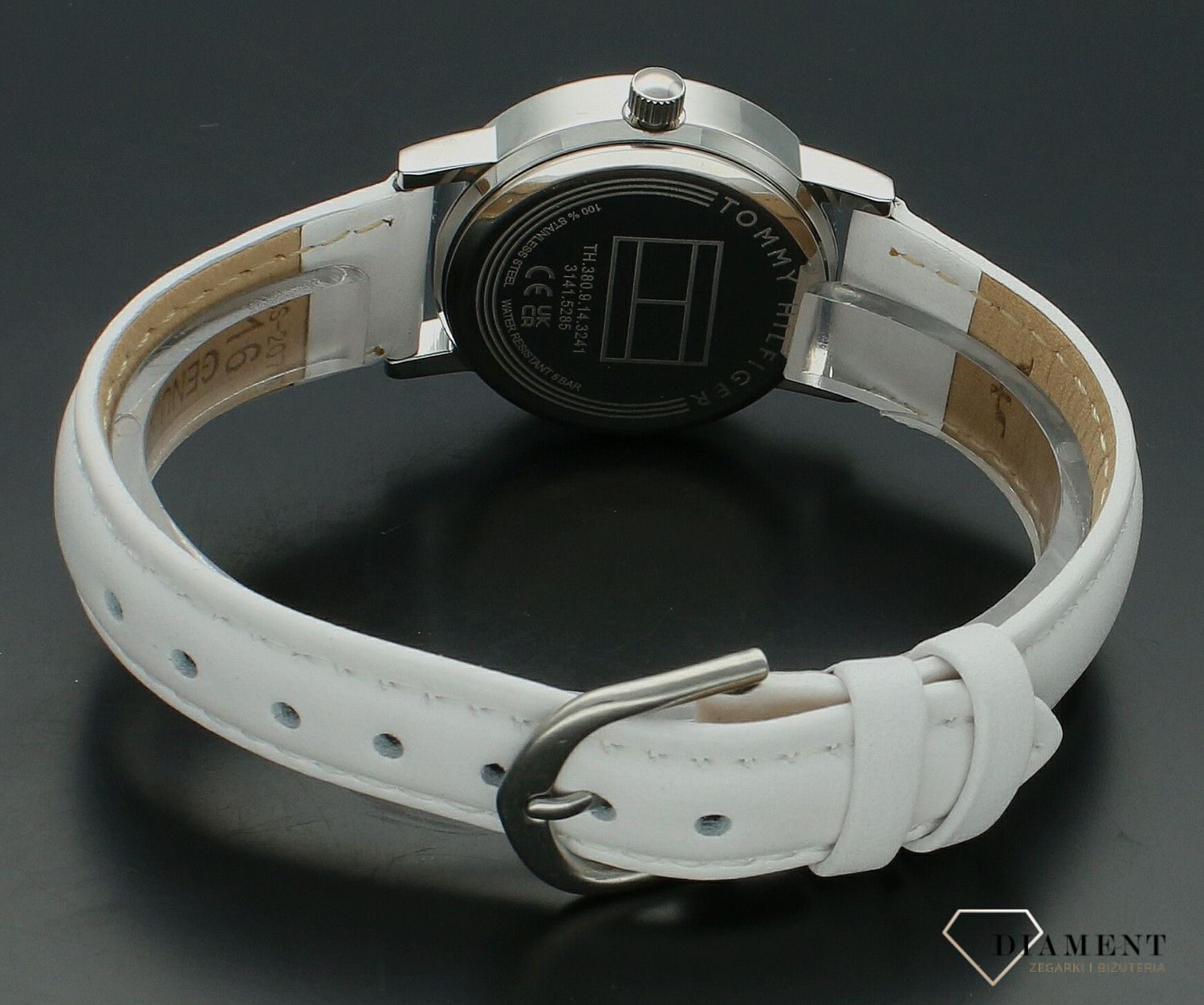 Zegarek dla dziewczynki Tommy Hilfiger Kids 1720022 komunijny pasek gratis 1720022-pasek gratis. Zegarek dziecięcy dla dziewczynki. Zegarek na I Komunie Świętą. Zegarek posiada pasek w niebieskim kolorze z logo. Idealny na prezent dl.jpg